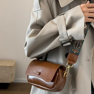 Small crossbody bags